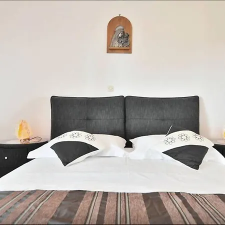 Sanda Apartmán