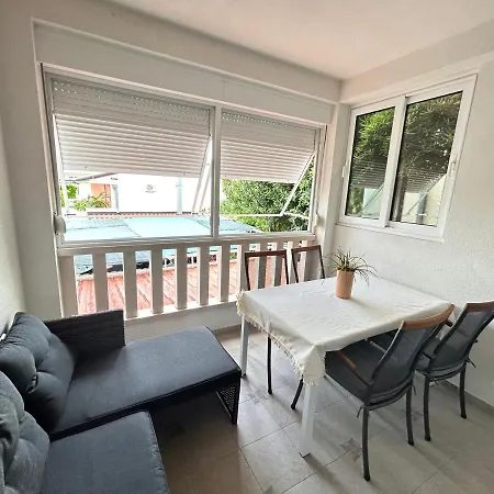 Sanda Apartmán *